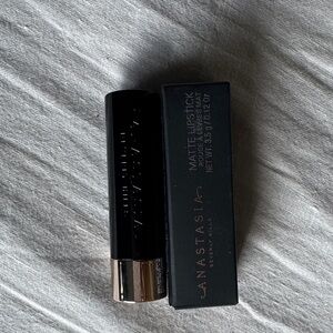 Anastasia Beverly Hills Matte Lipstick - Resin (discontinued)
